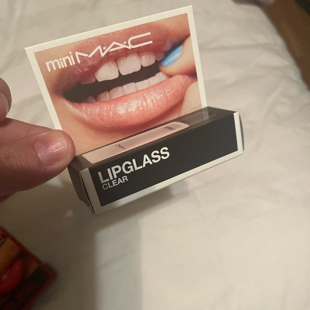 MAC lip glass lipgloss